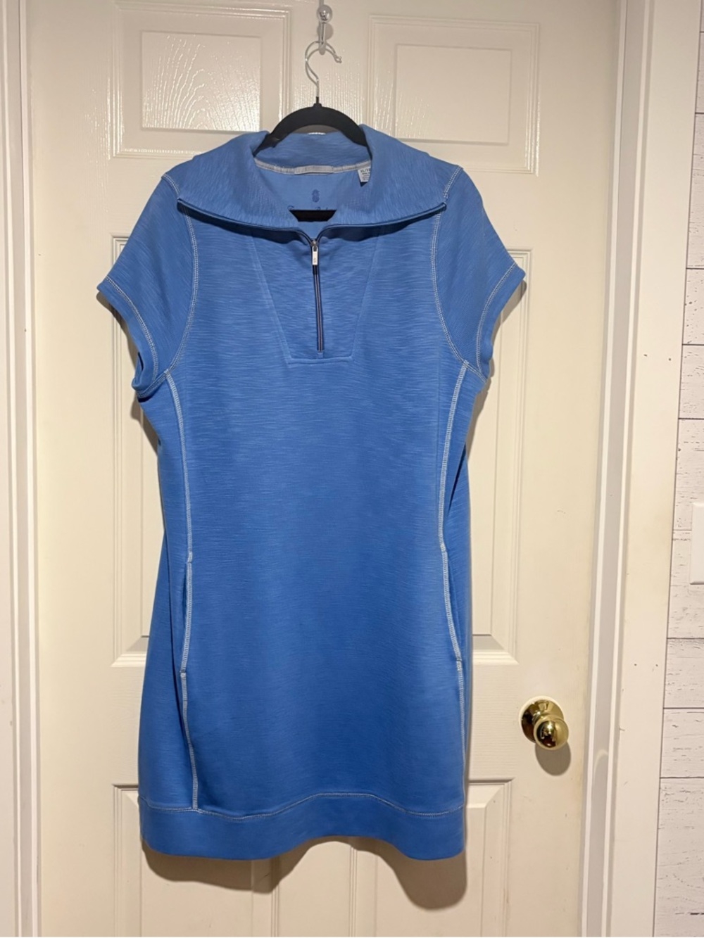 Tommy Bahama Light Blue Zip-Front Polo Dress cotton/ tensil. Beautiful material
